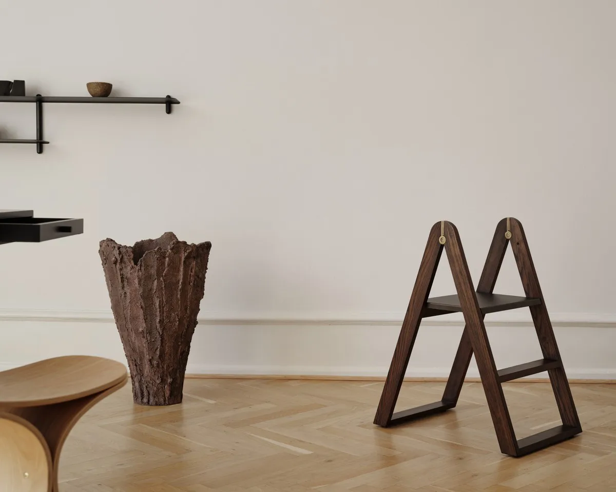 Reech step ladder, Dark ash Gejst