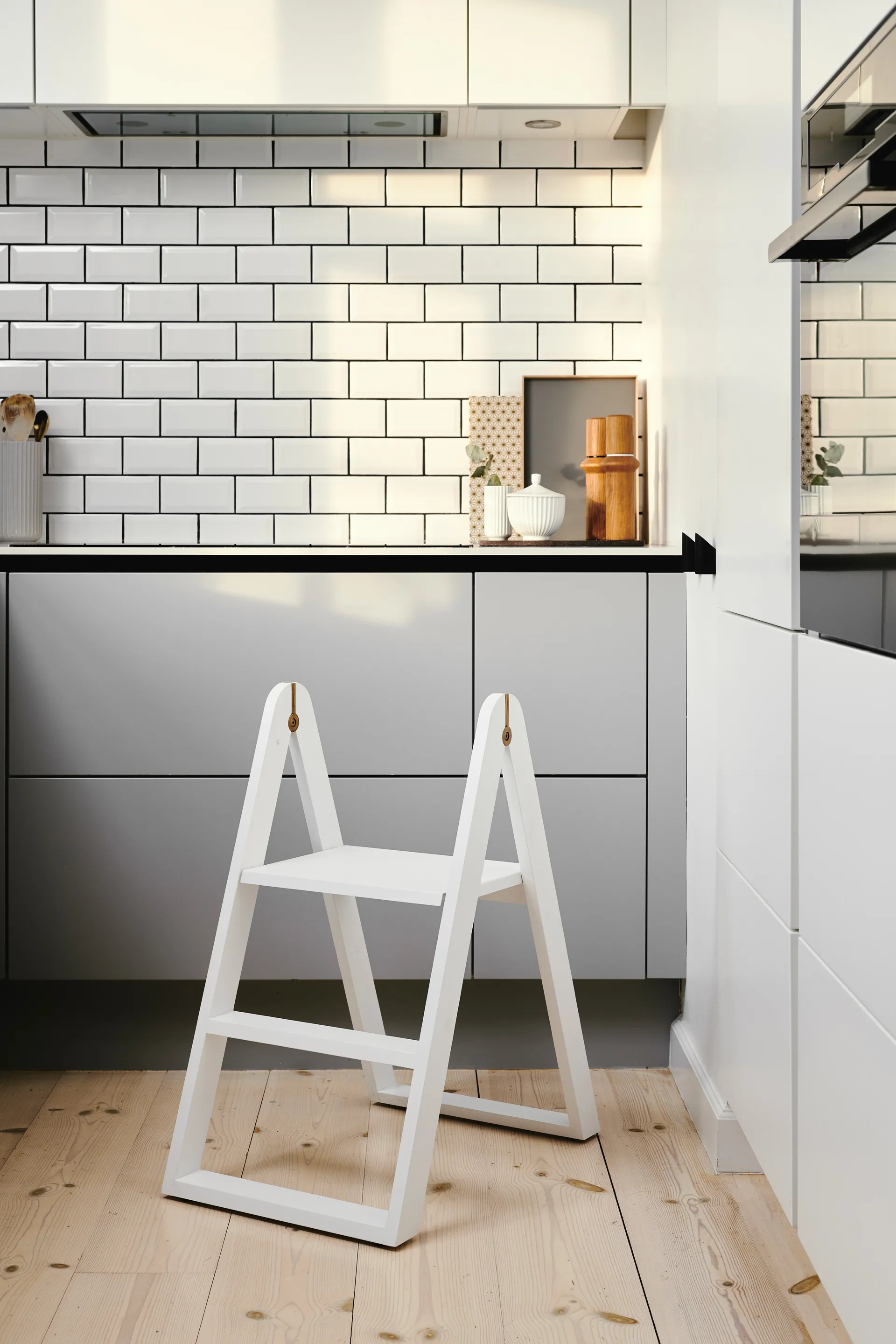 Reech step ladder , White Gejst