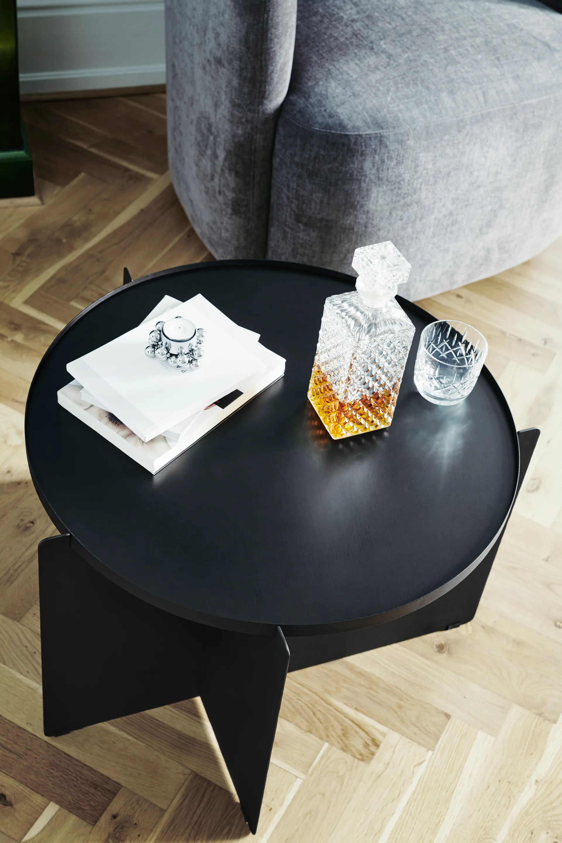 Svip tray table, Black Gejst