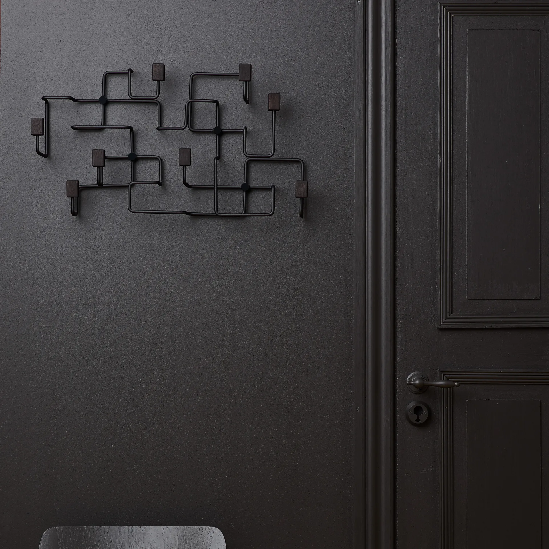 Underground hanger, Black-black stained oak Gejst