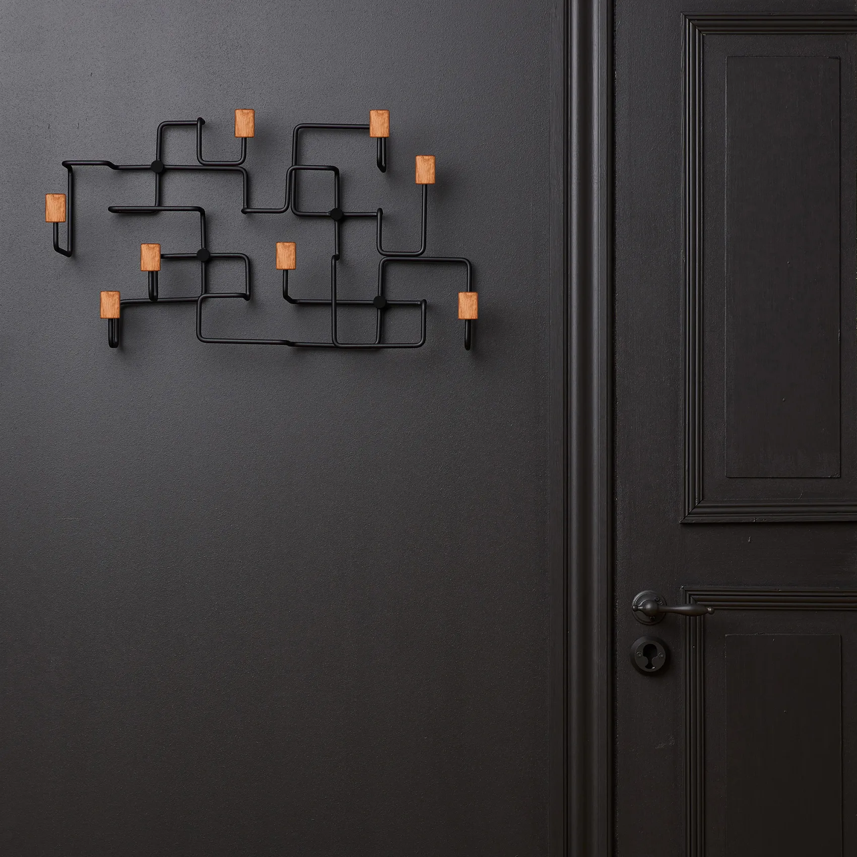 Underground hanger, Black-oak Gejst