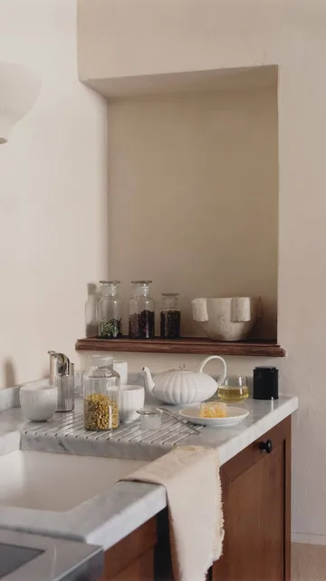 Bernadotte coupe plate - White, Ø16.5 cm - Georg Jensen
