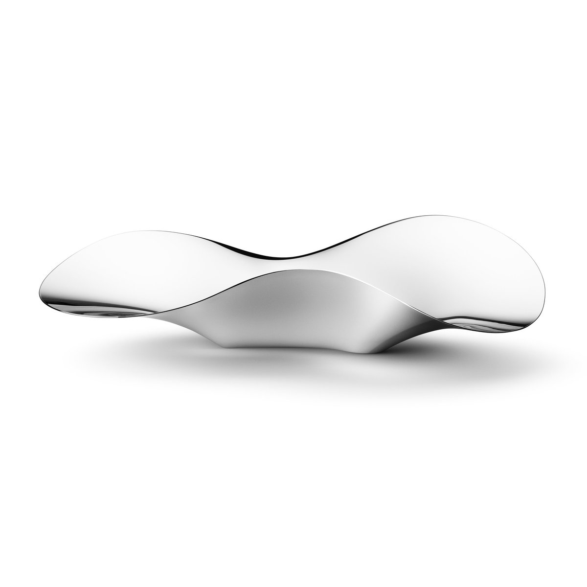Georg Jensen Indulgence strawberry dish 36.9 cm | Scandinavian Design | Serving platters & dishes | Silver-coloured