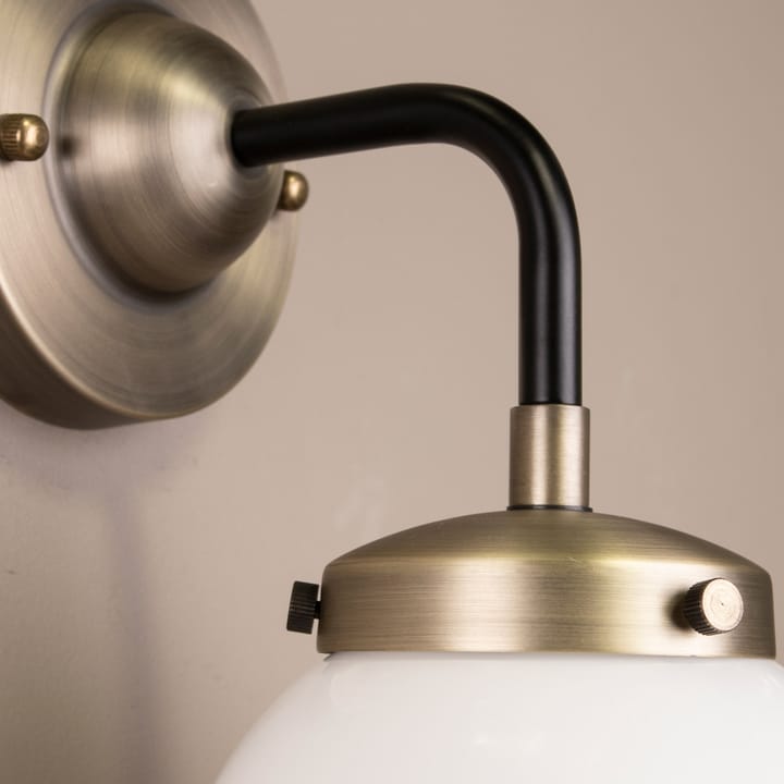 Alley 1 wall lamp IP44 - Antique brass-white - Globen Lighting