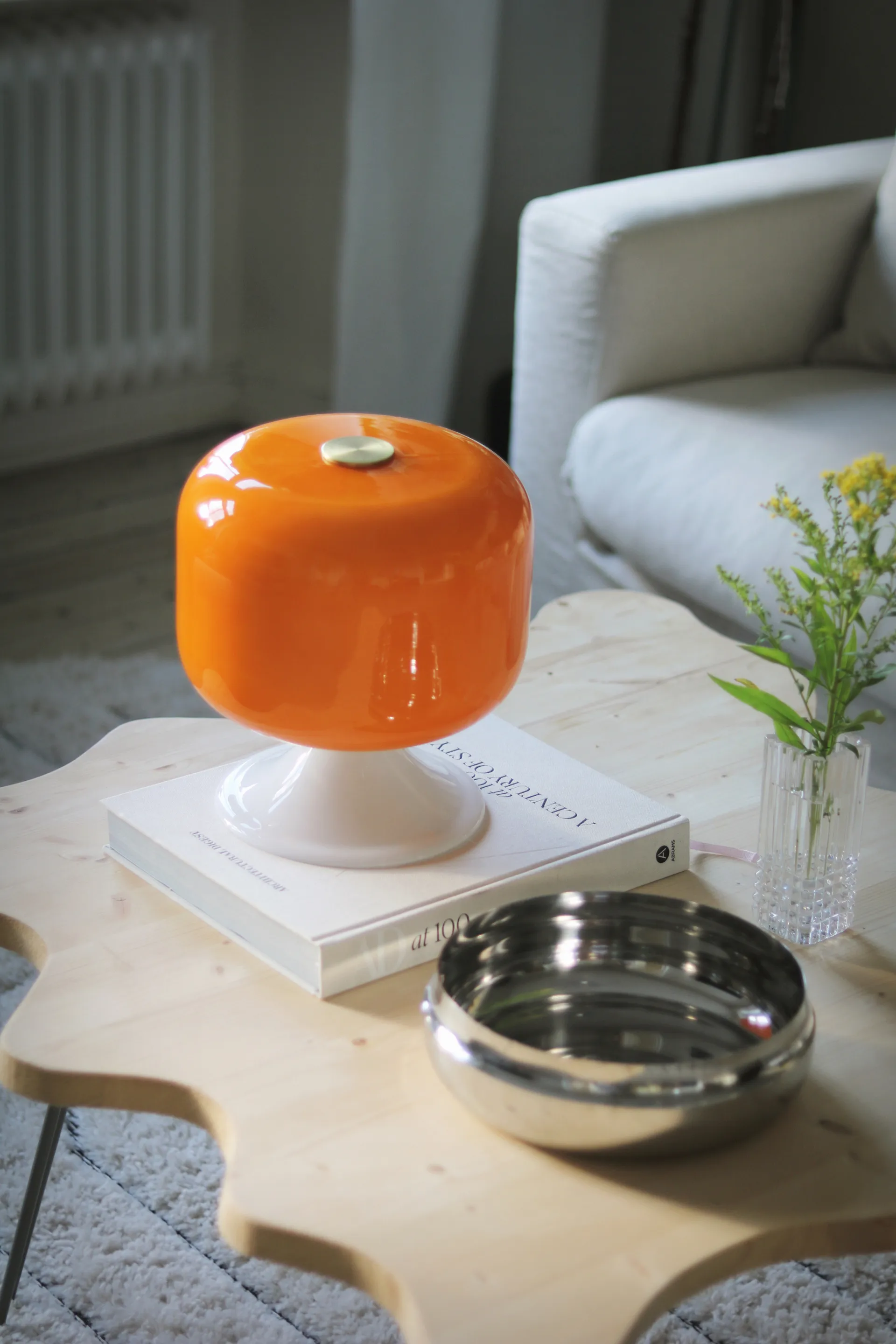 Bullen 25 table lamp, Orange Globen Lighting