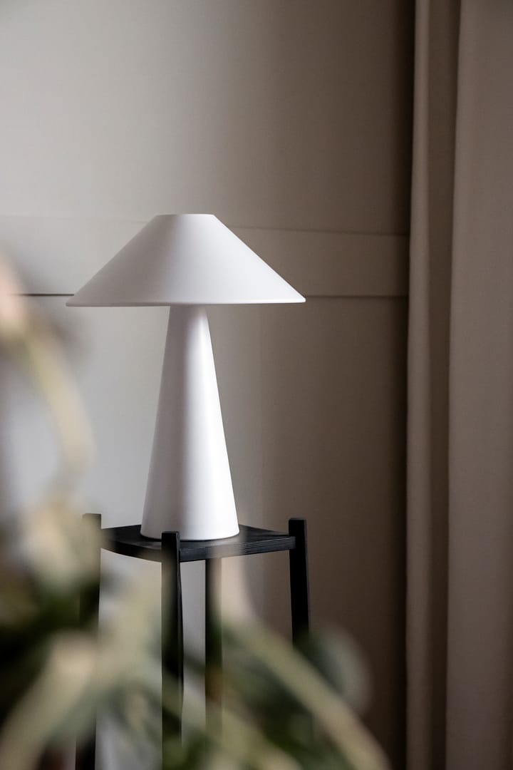 Cannes table lamp - White - Globen Lighting