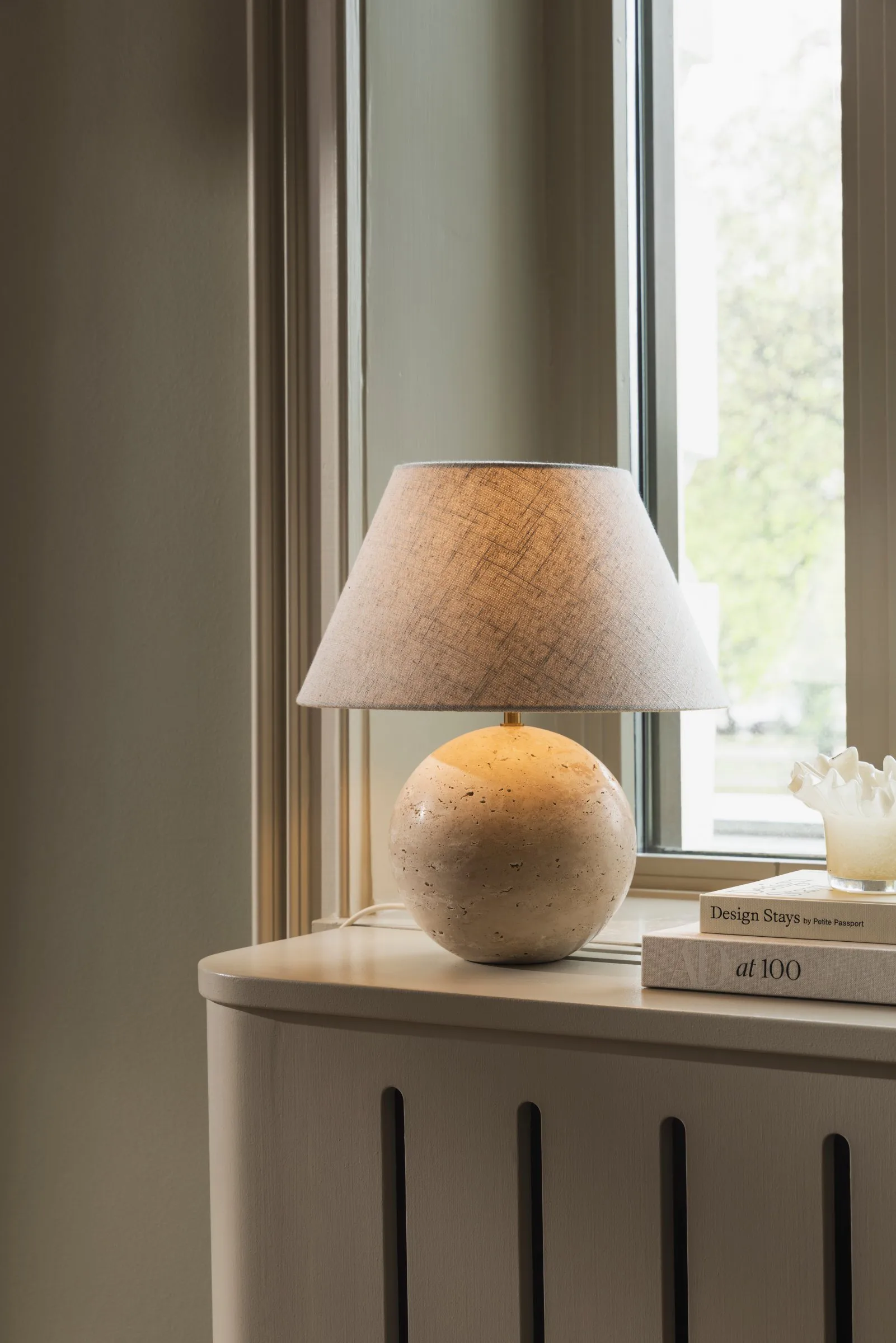 Castello 35 table lamp, Beige travertine Globen Lighting