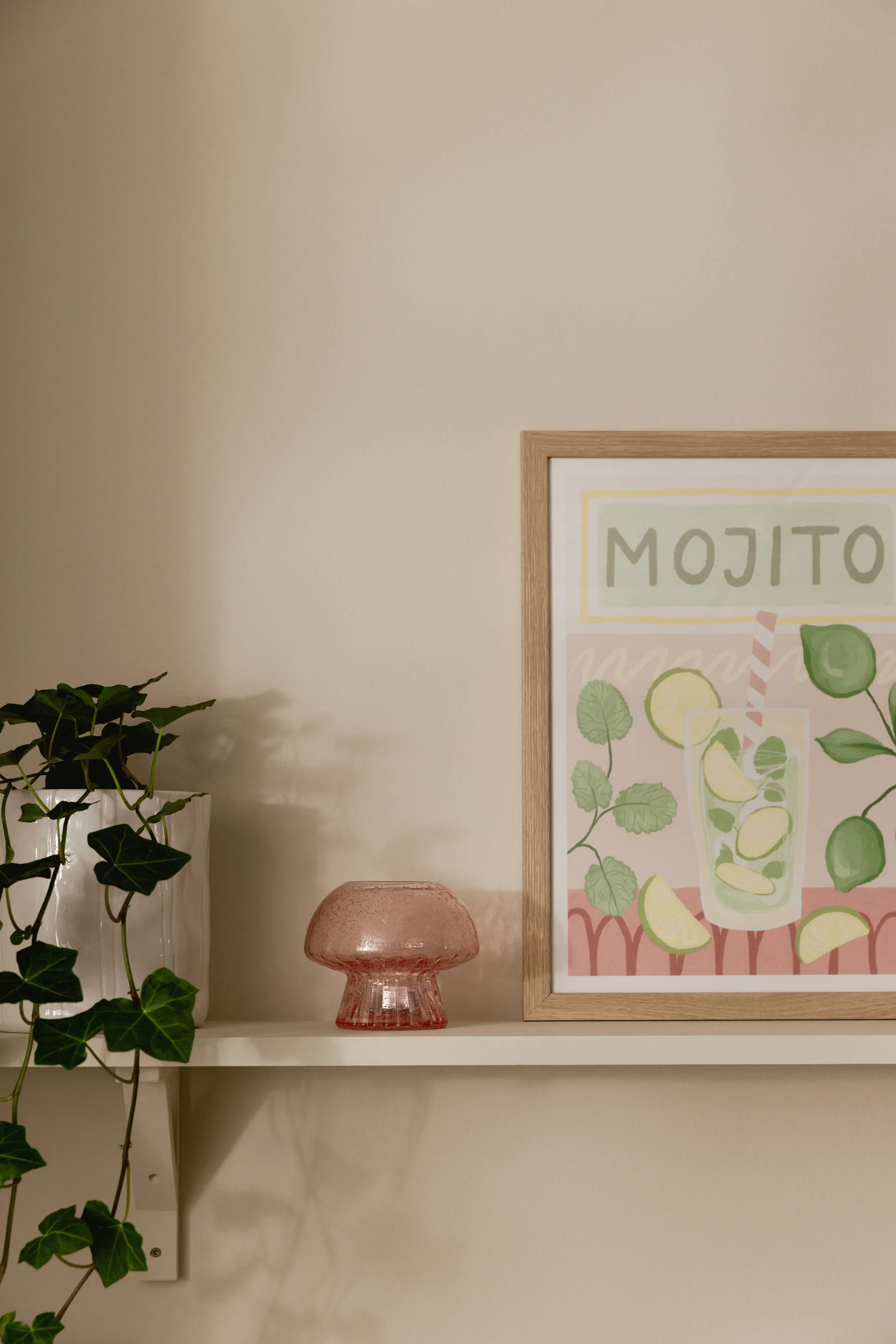 Fungo 12 tealight holder Special Edition, Pink Globen Lighting