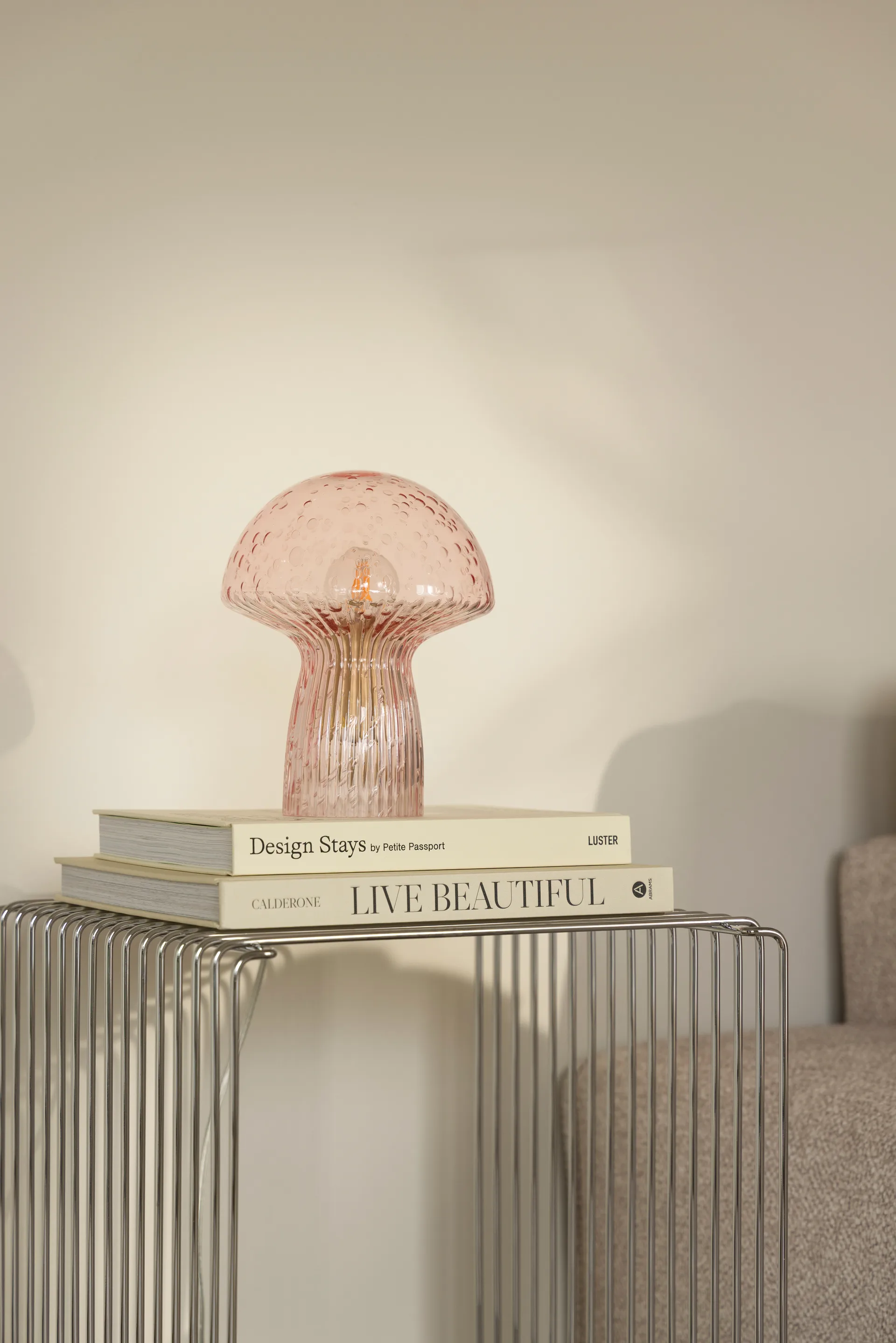 Fungo table lamp Special Edition Pink, Ø16 cm, H:20 cm Globen Lighting