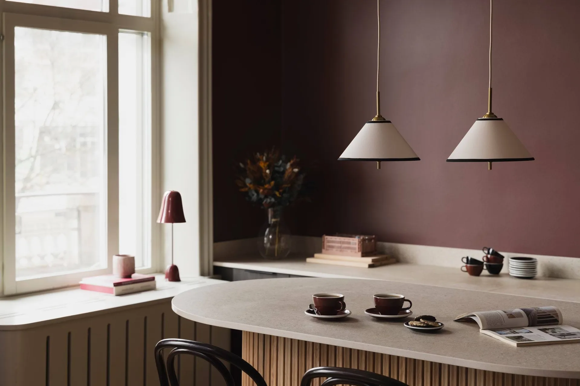 Iris pendant 25, Cream-black (white-gold-coloured) Globen Lighting