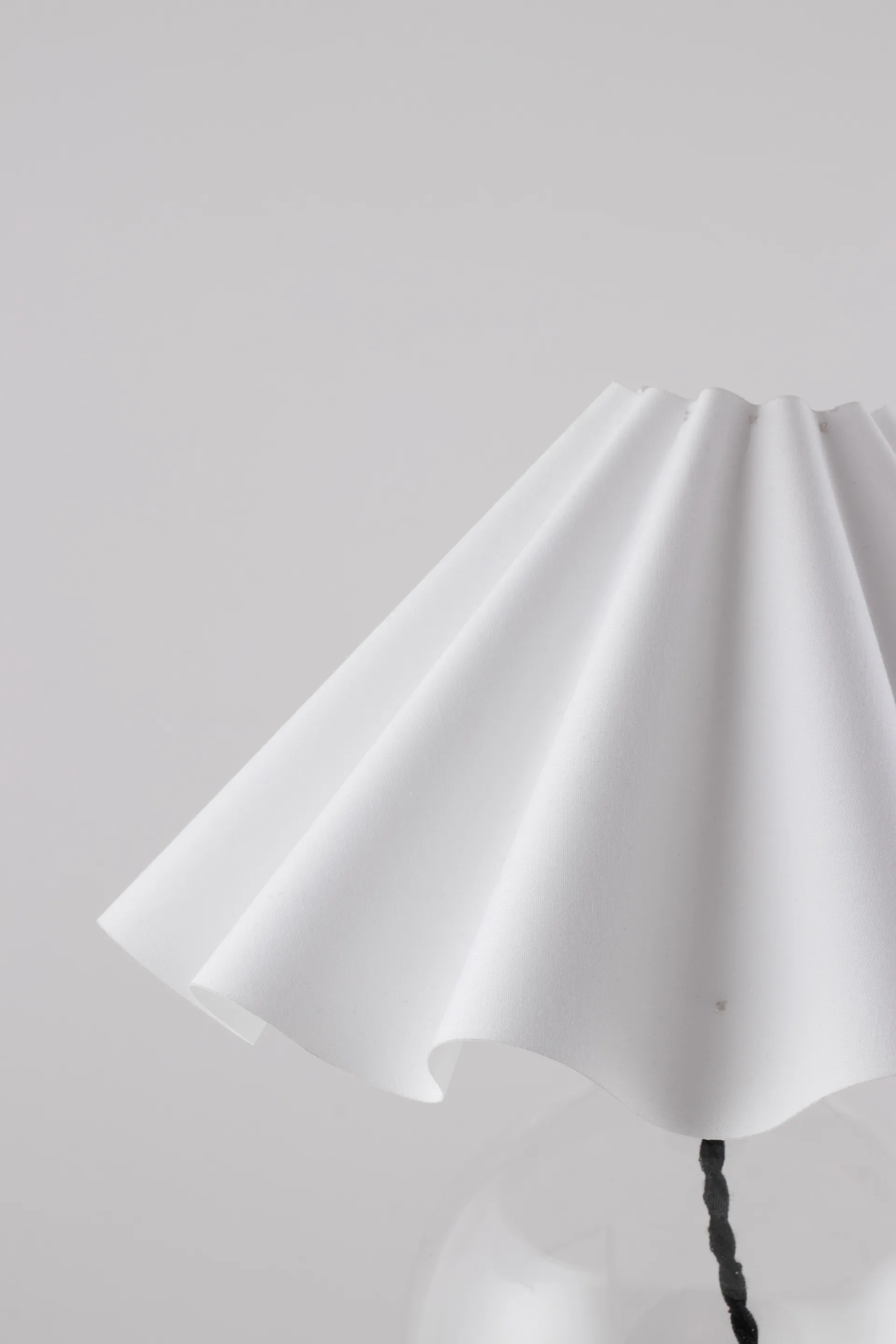 Judith table lamp Ø30 cm, Clear-white Globen Lighting