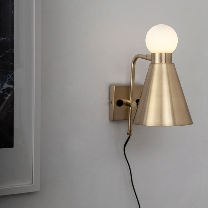 Ludo wall lamp - brushed brass - Globen Lighting