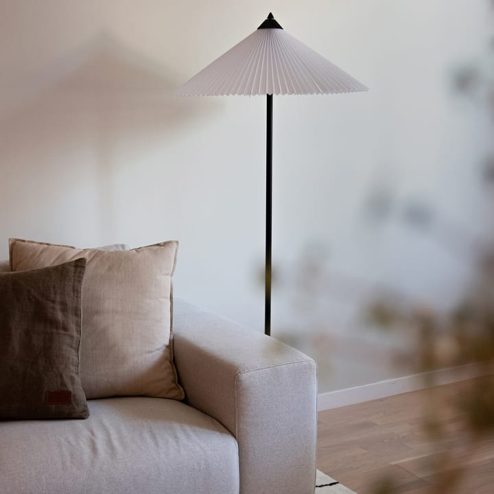 Matisse floor lamp 150 cm - Black-white - Globen Lighting