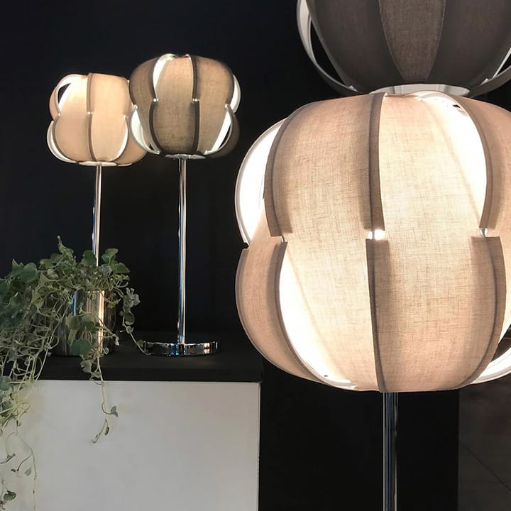 Pavot 25 table lamp - Beige, chrome stand - Globen Lighting