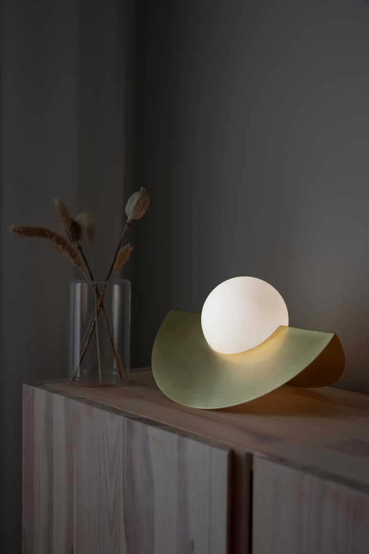 Roccia table lamp - Brushed brass - Globen Lighting