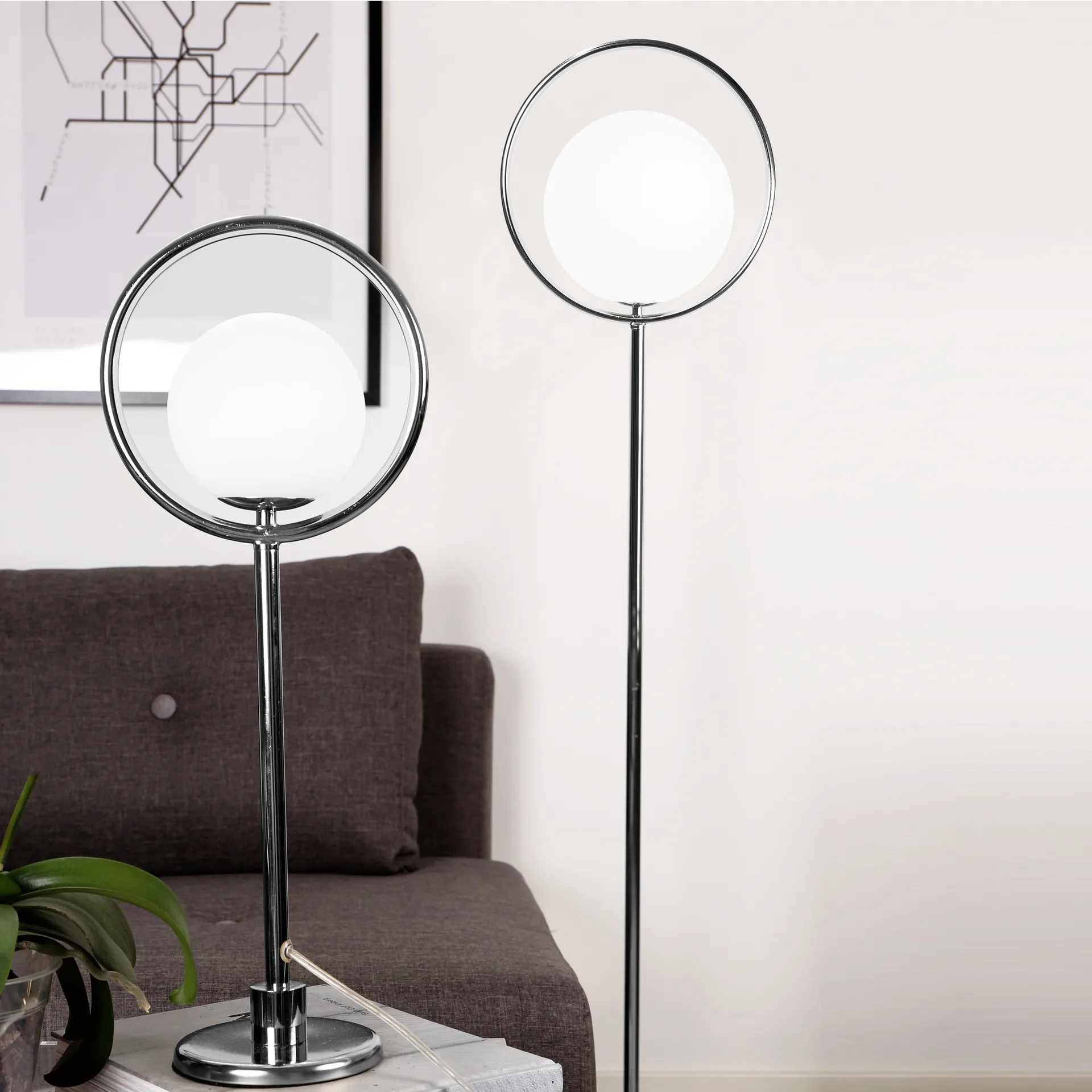 Saint floor lamp, chrome Globen Lighting