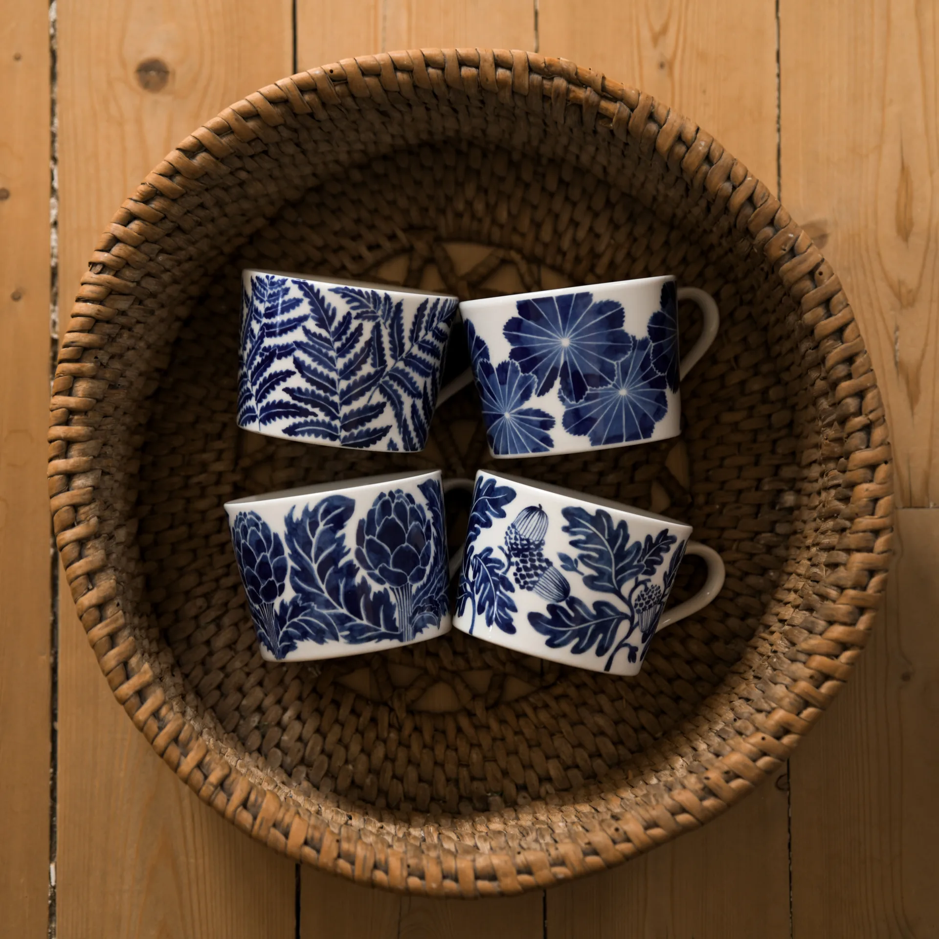 Artichoke cup 24 cl, Blue Götefors Porslin