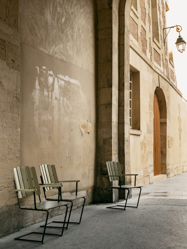 A2 armchair, Light green oak-black Grythyttan Stålmöbler