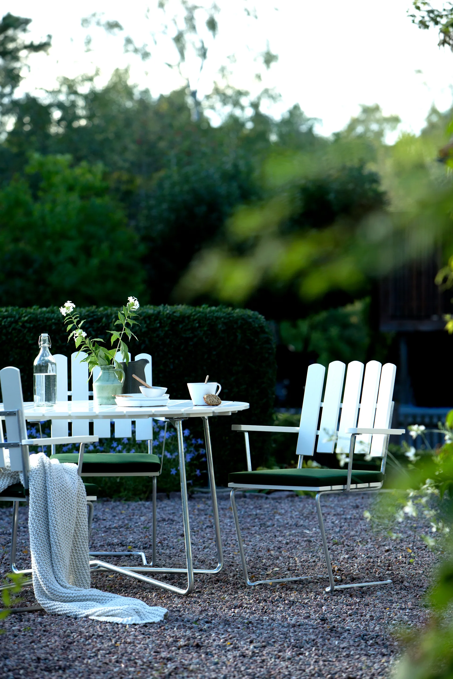 A2 armchair, White lacquer oak-hot-dip galvanized Grythyttan Stålmöbler