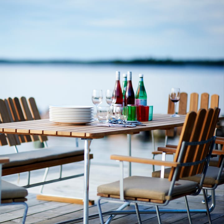 B25A table - Oak oil-hot-dip galvanized stand - Grythyttan Stålmöbler