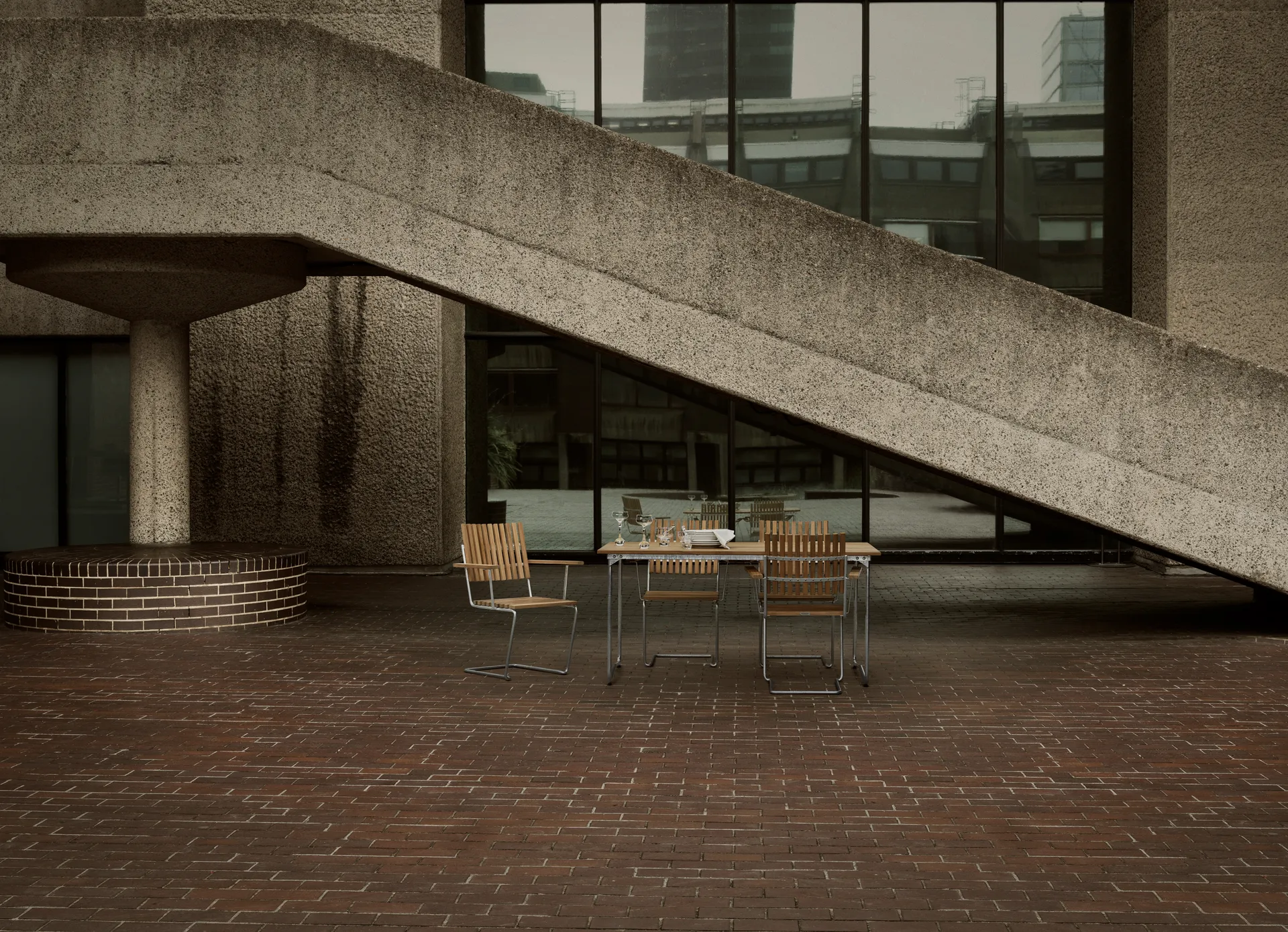Bovik armchair, Teak-warm galvanized frame Grythyttan Stålmöbler