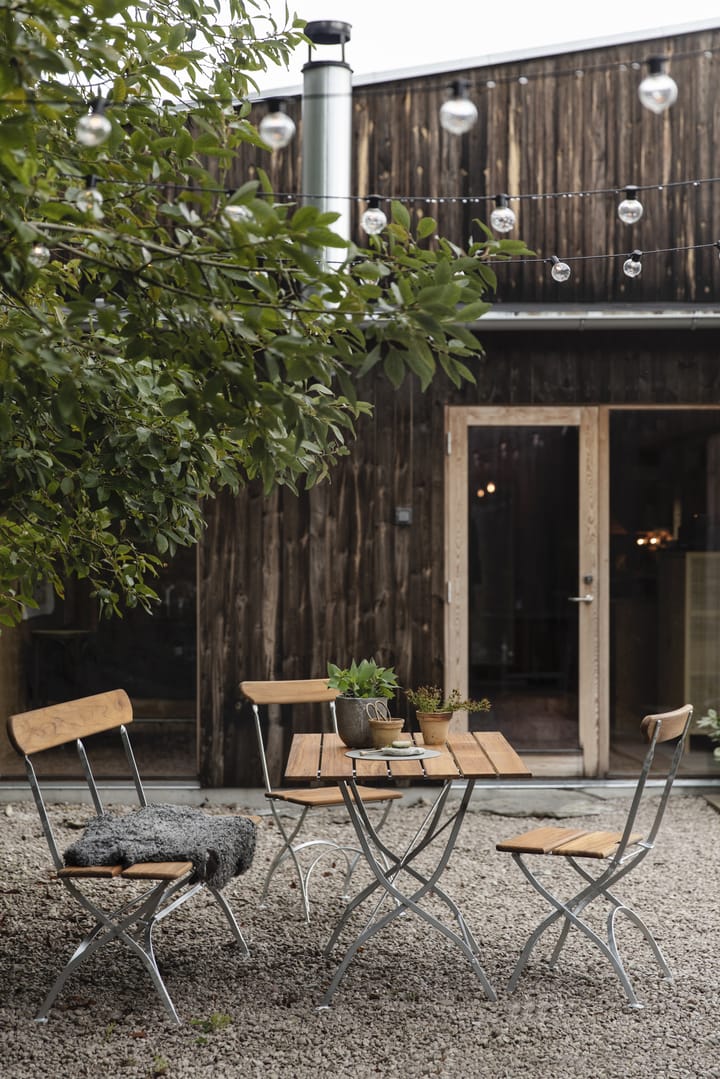 Bryggeri chair - Teak-hot-dip galvanized stand - Grythyttan Stålmöbler