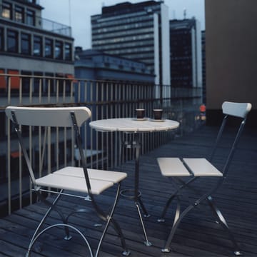 Bryggeri tripod table - White lacquer oak-hot-dip galvanized - Grythyttan Stålmöbler