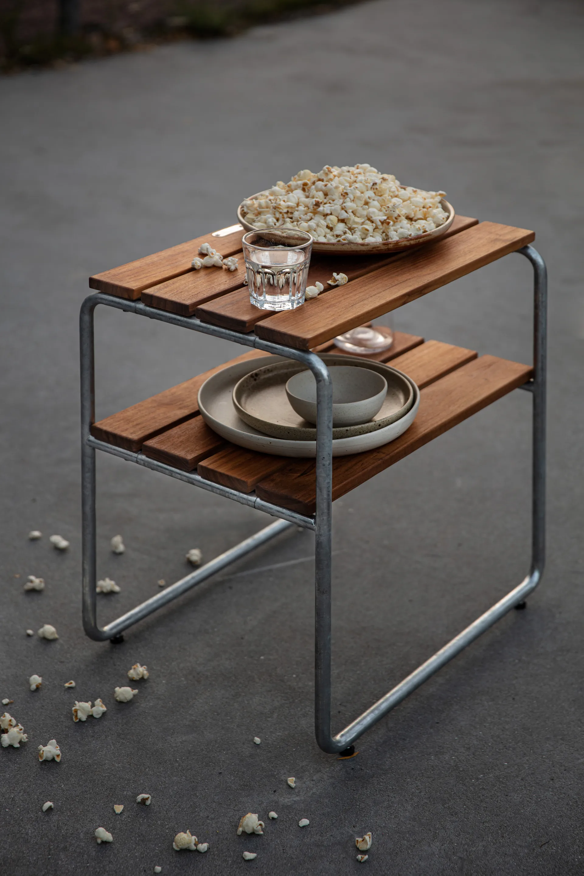 Grythyttan side table, Teak-hot-dip galvanized stand Grythyttan Stålmöbler