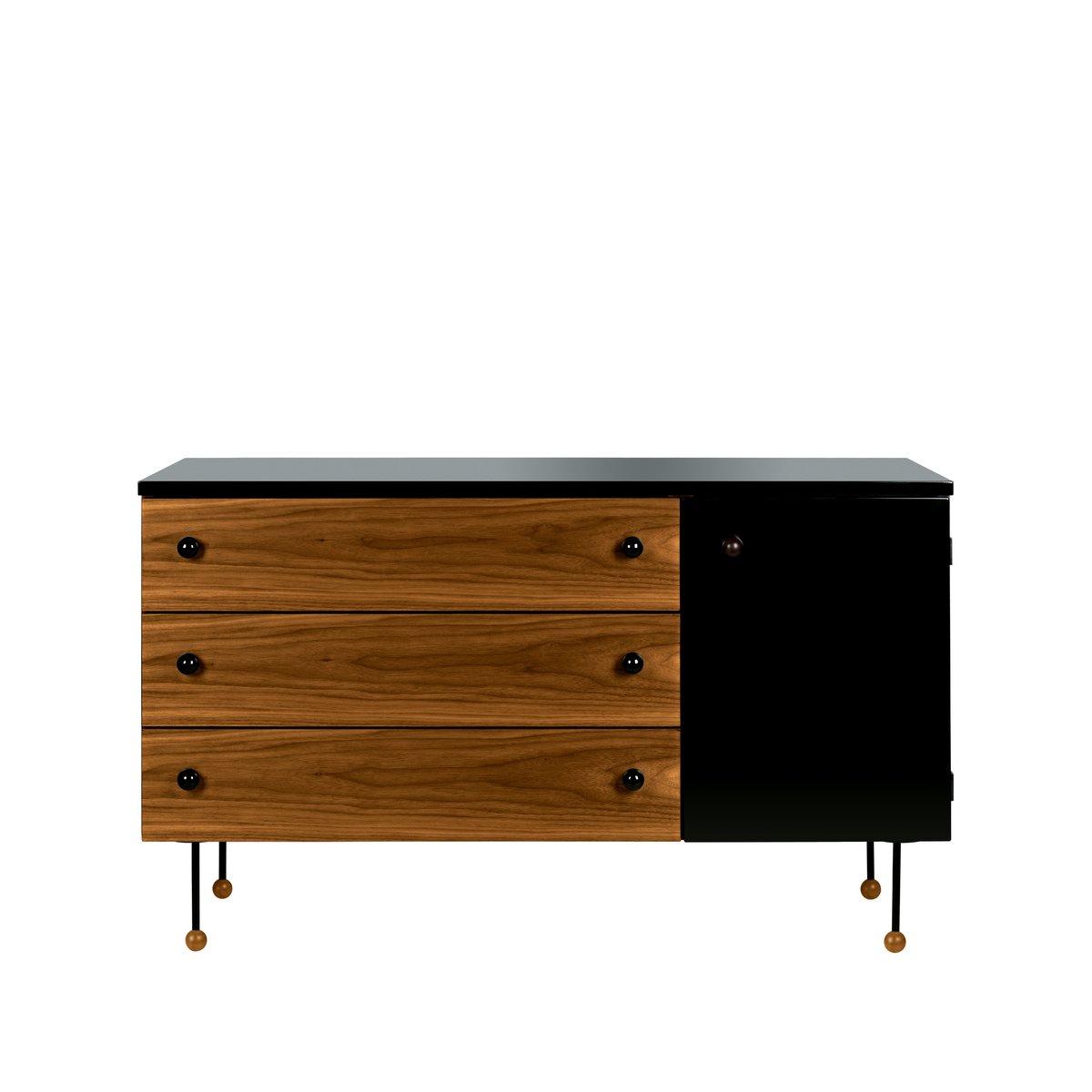 GUBI 62 Dresser American walnut, 3 drawers | Scandinavian Design | Brown