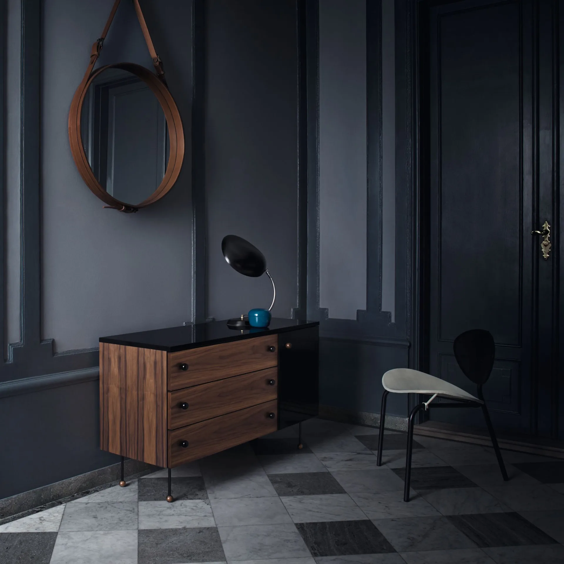 62 Dresser, American walnut, 4 drawers GUBI