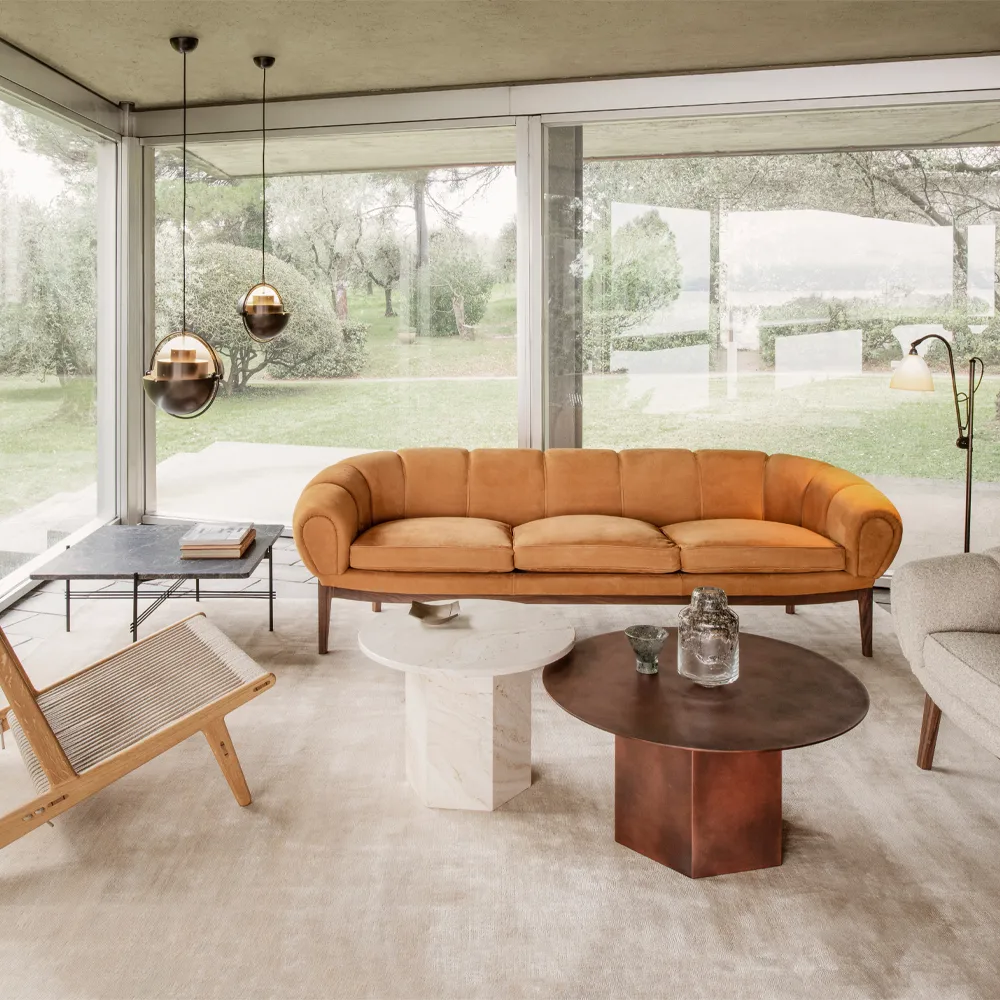 Epic Steel coffee table, Midnight black, Ø110cm GUBI