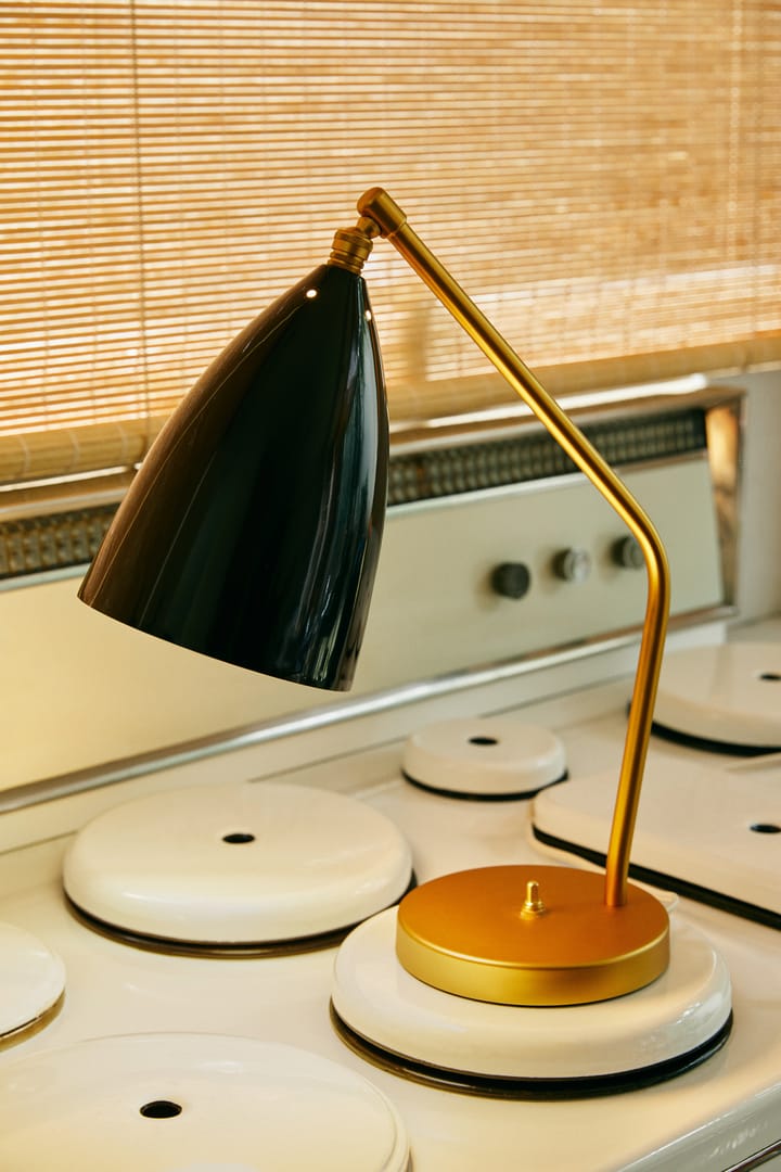 Gräshoppa table lamp glossy - Black-brass - Gubi