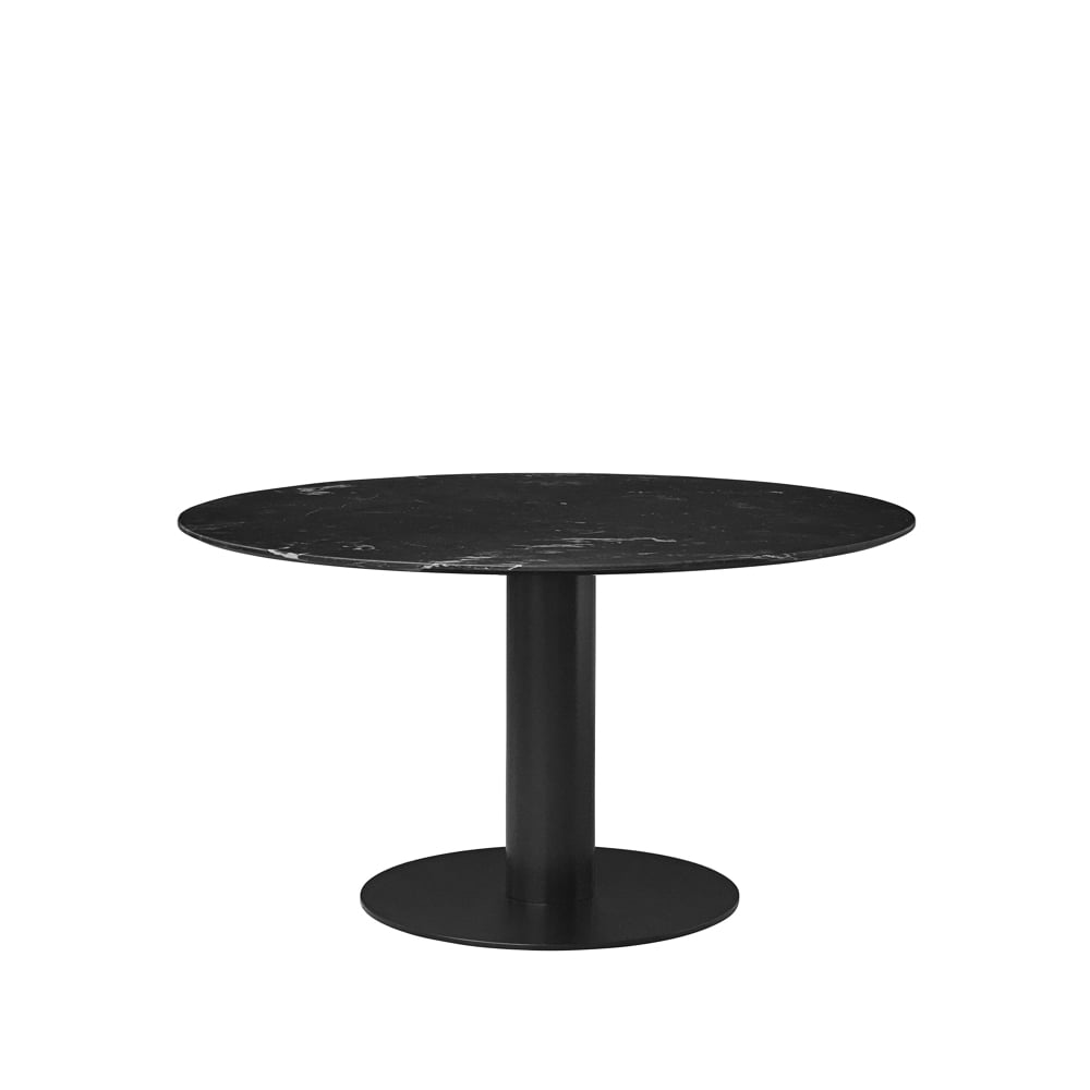 Gubi 2.0 dining table Marble black. o130. black stand