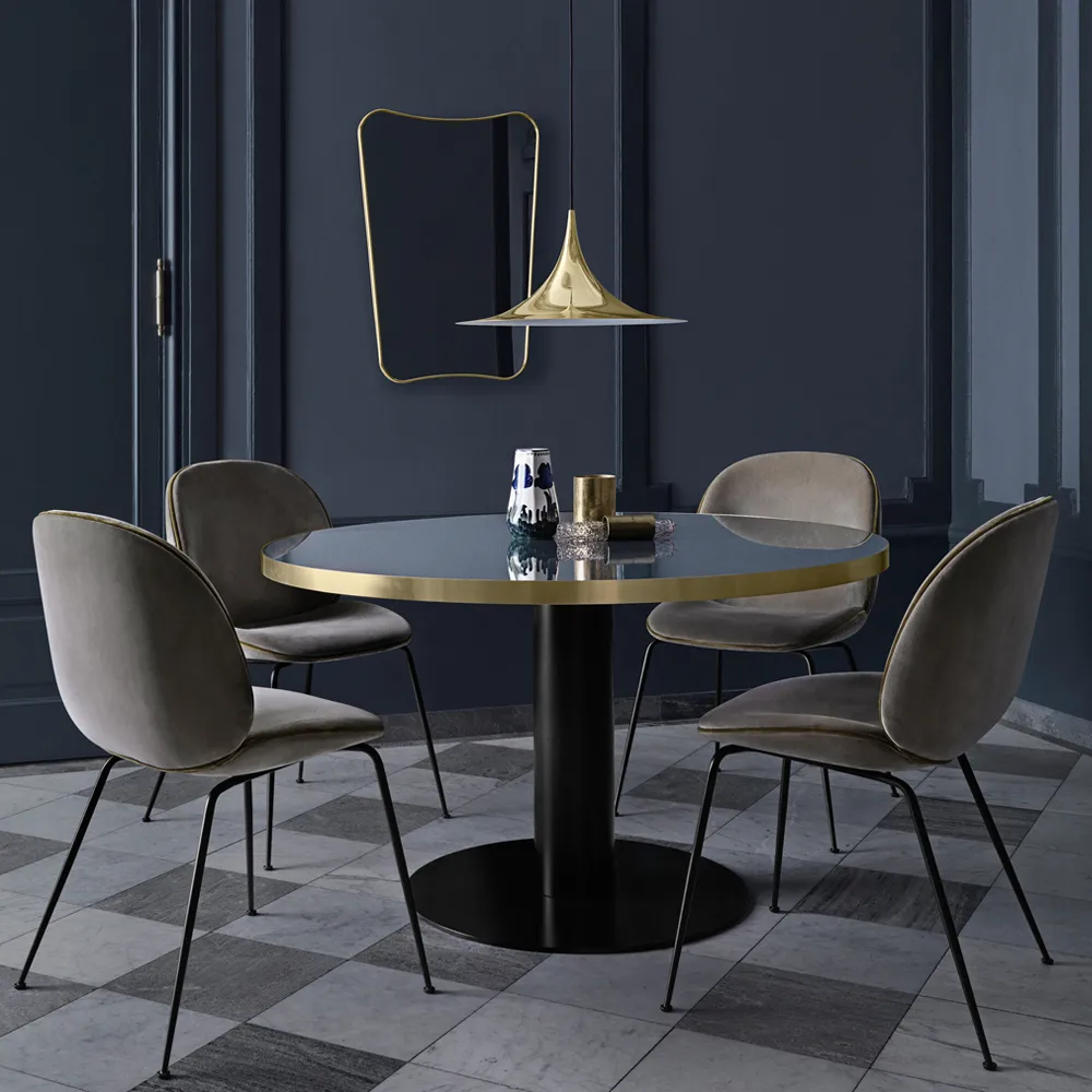 Gubi 2.0 dining table, Marble white. ø150. black stand GUBI