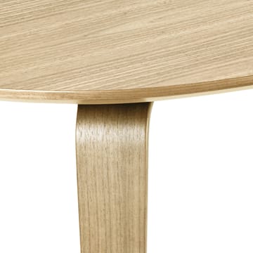 Gubi Elliptical dining table - Oak - GUBI