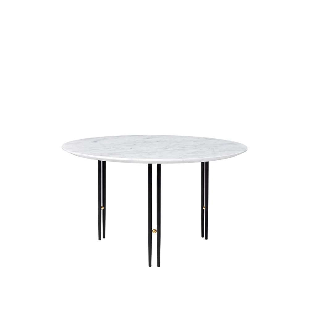 GUBI IOI coffee table White carrara marble, o70, black base