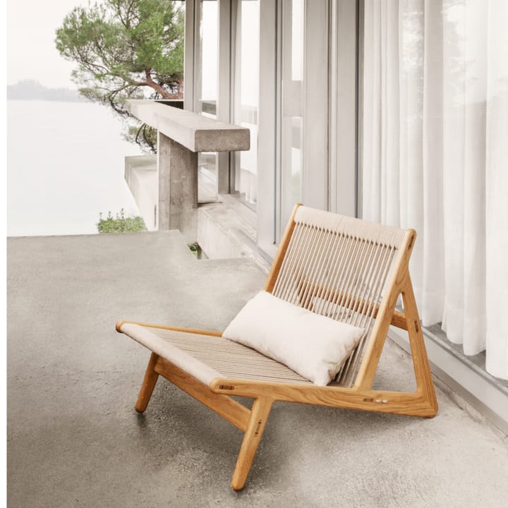 MR01 Initial Chair chair - Oiled oak - Gubi