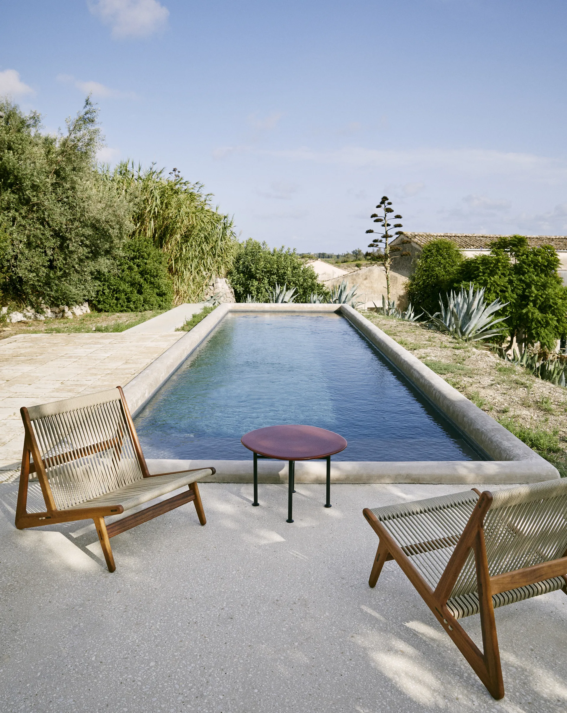 MR01 Initial outdoor lounge chair, Oiled iroko wood GUBI
