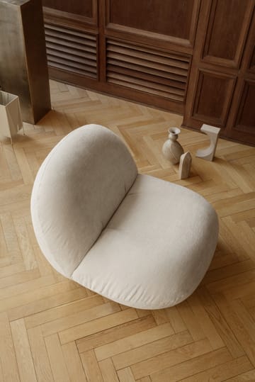 Pacha lounge chair - Mumble 10-pearl gold - Gubi
