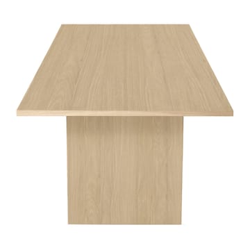 Private dining room table 100x260 cm - Light-stained oak - GUBI