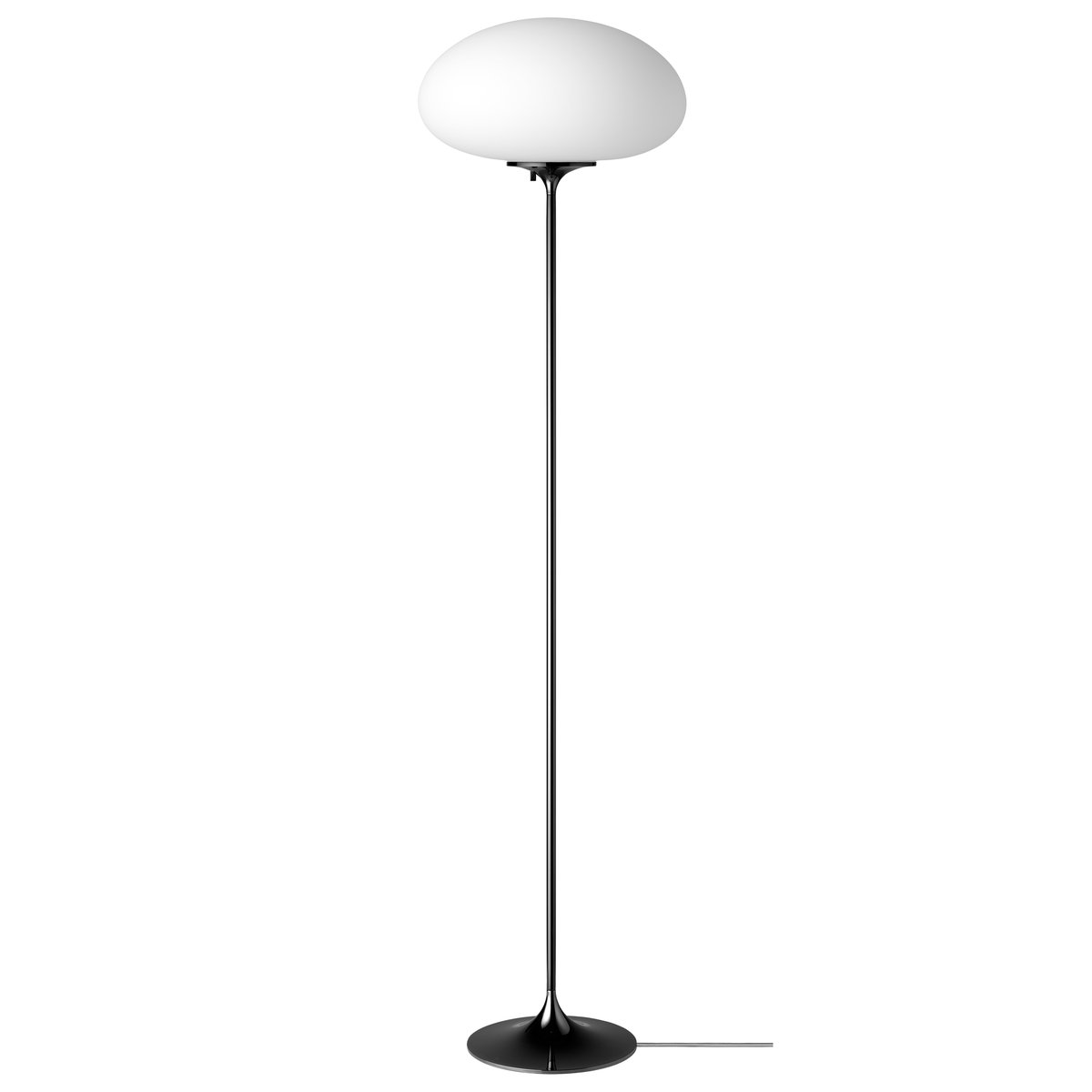 GUBI Stemlite floor lamp 150 cm Black chrome | Scandinavian Design | Floor lamps | Black