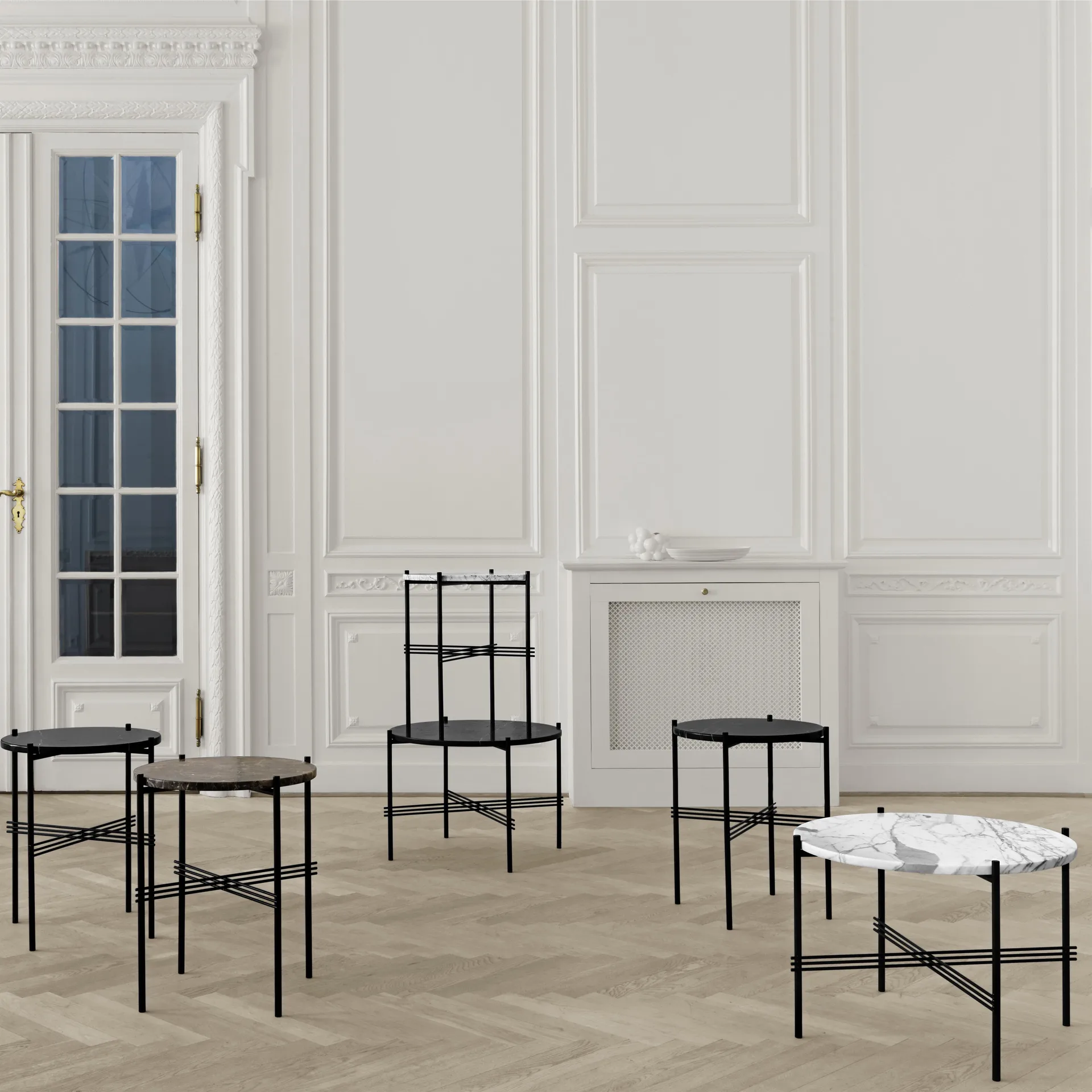 Ts sofa table black legs O 55 Cm, White marble GUBI