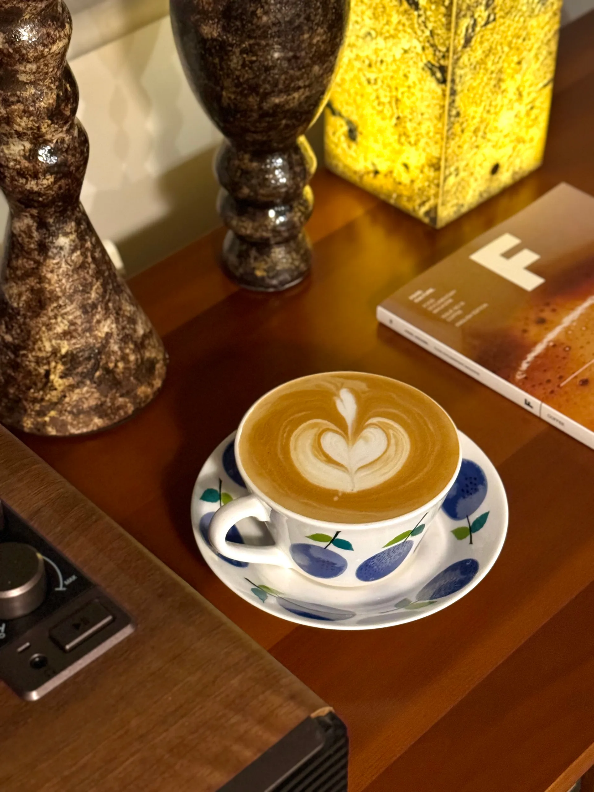 Prunus teacup with saucer Ø15,3 cm, 25 cl Gustavsbergs Porslinsfabrik