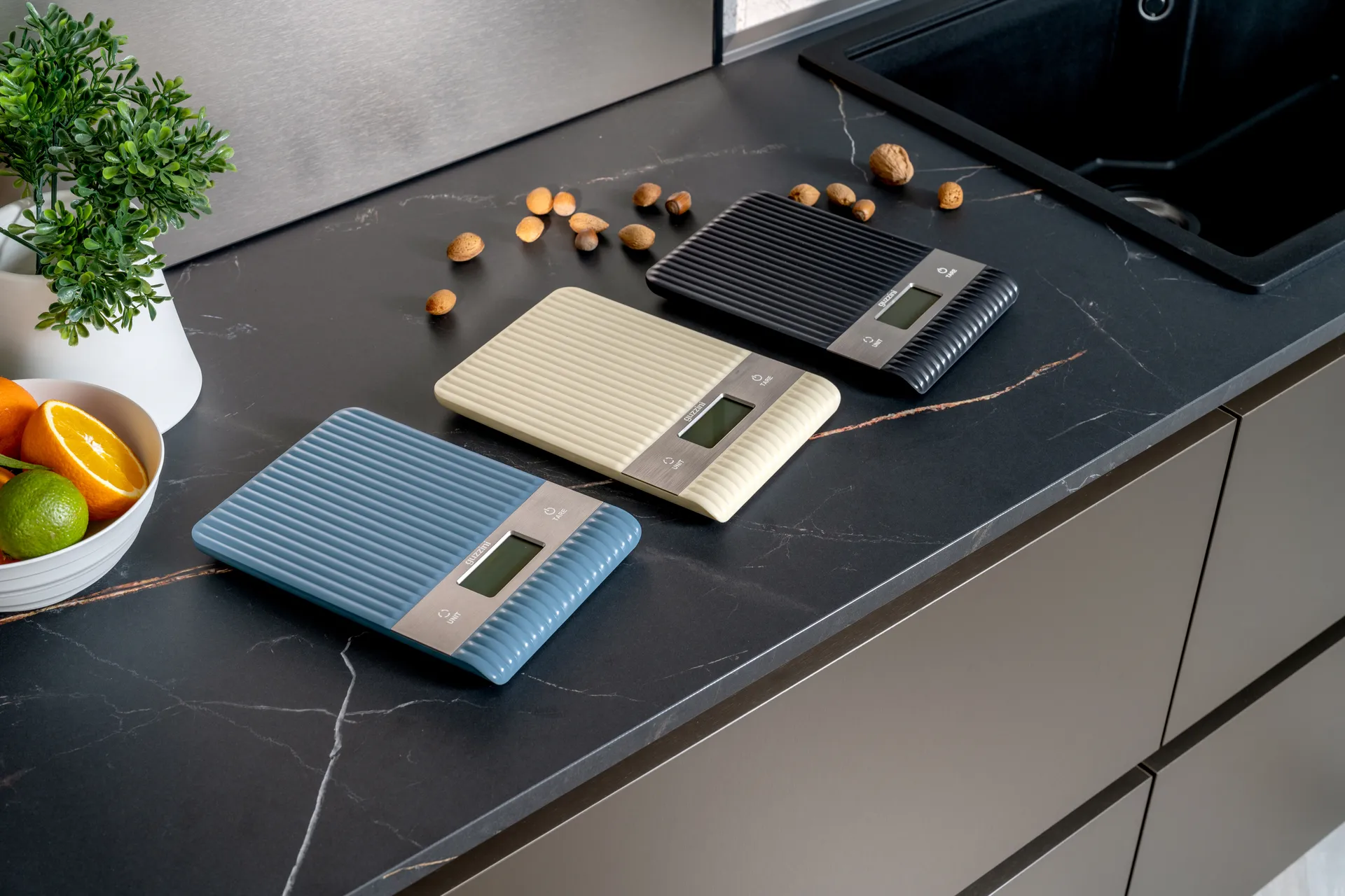 Sous chef digital kitchen scale, Cream Guzzini