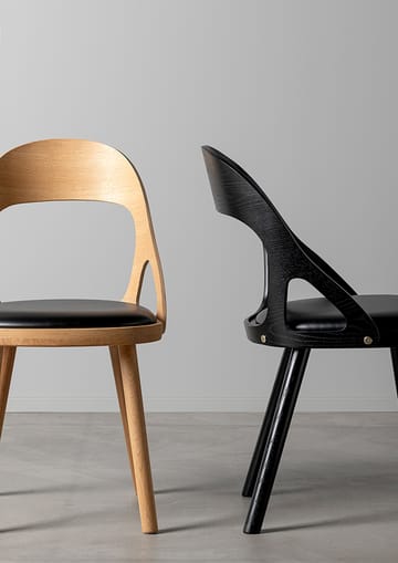 Colibri chair - Stained black oak-black pad - Hans K