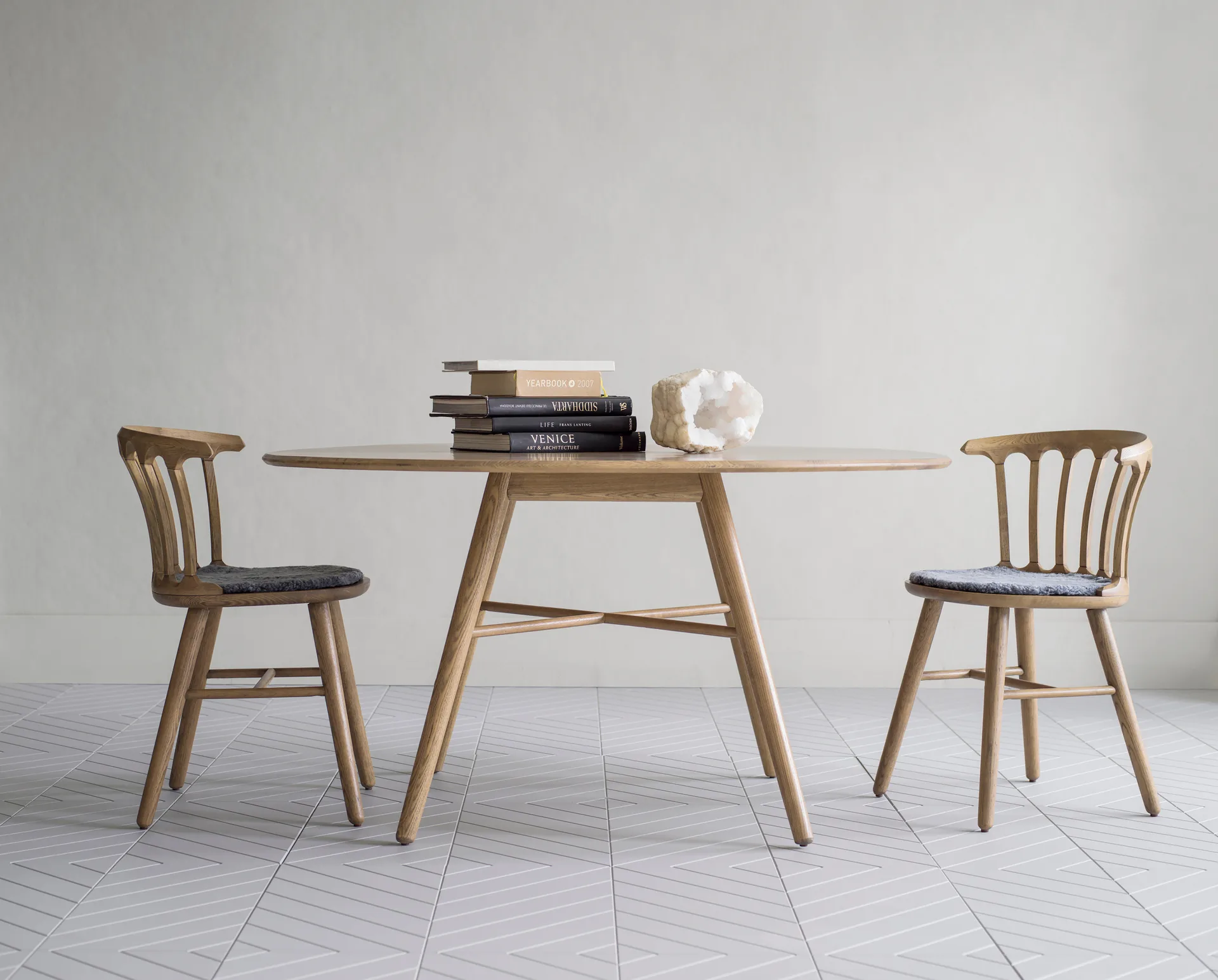 San Marco table Ø140 cm, Oiled oak Hans K