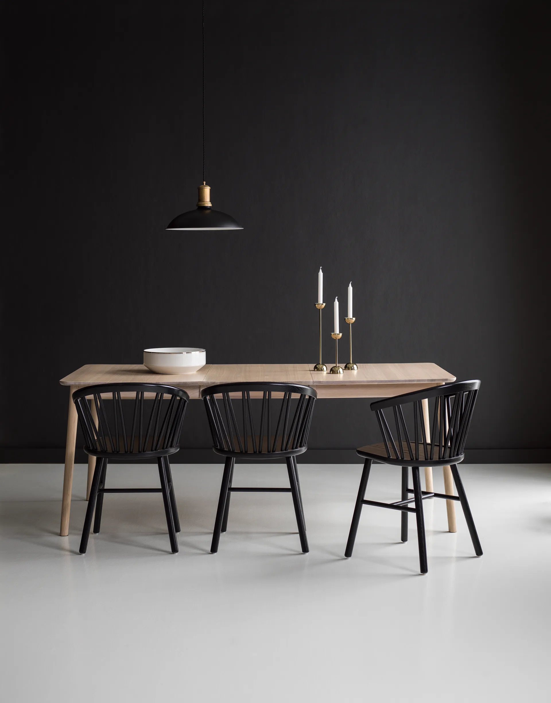 ZigZag lounge chair, Stained black ash Hans K