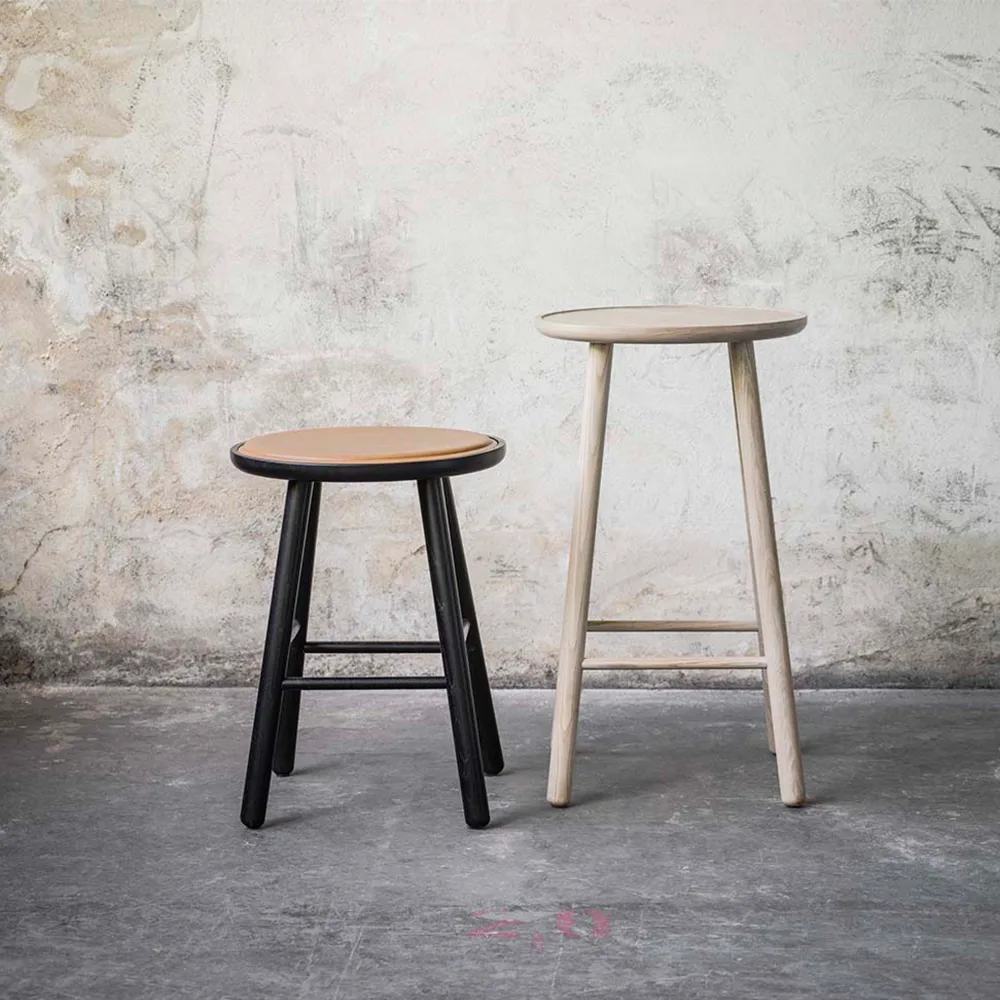 ZigZag round bar stool 63 cm, Blonde ash Hans K