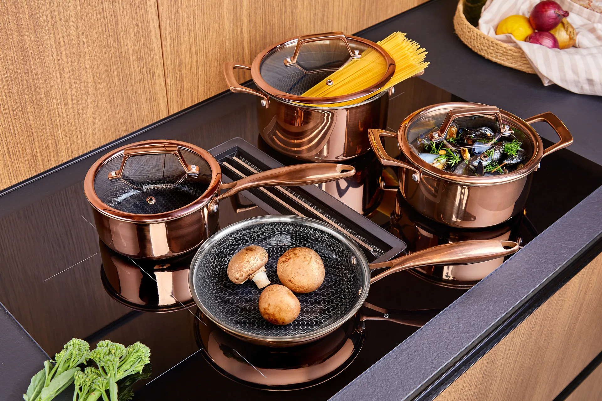 Hâws Santo casserole with lid hybrid coating 2.2 L, Rose Gold Hâws