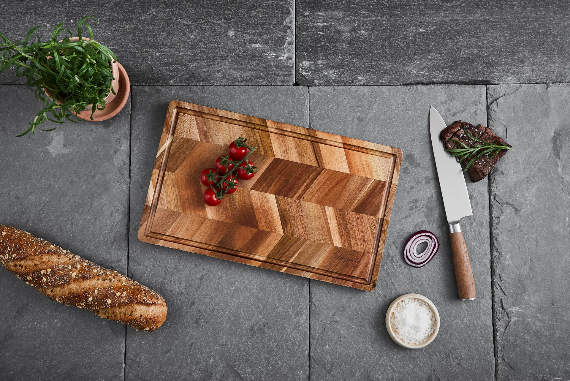 Laguiole by Hâws cutting board 40x24x1.9 cm, Acacia wood Herringbone style Hâws